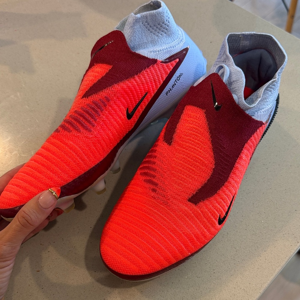 Nike Phantom Vision Elite FG Soccer Cleats - Bright Crimson/Maroon - Picture 2 of 3